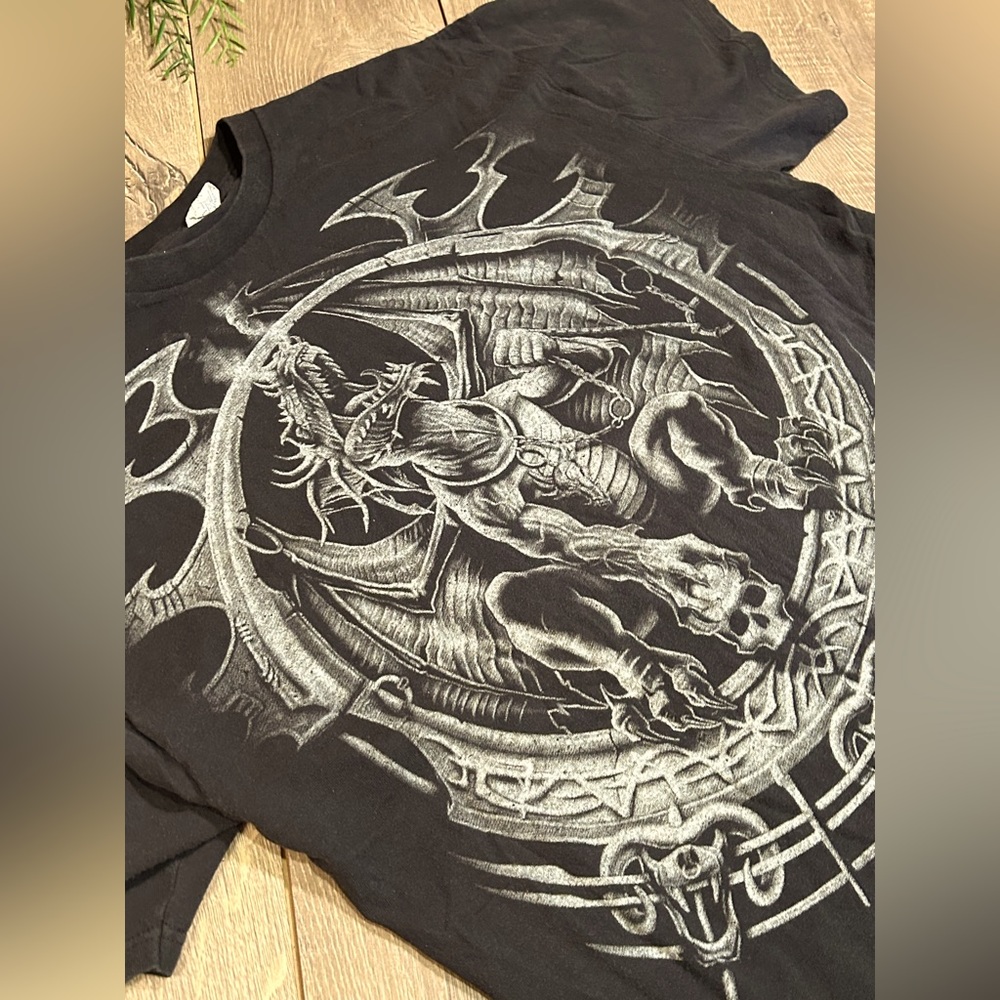 Vintage gothic graphic Tshirt
